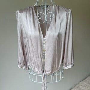 ZARA OYSTER SATIN VNECK TIE FRONT 3/4 SLEEVED TOP BLOUSE VISCOSE XS PEARL BUTTON